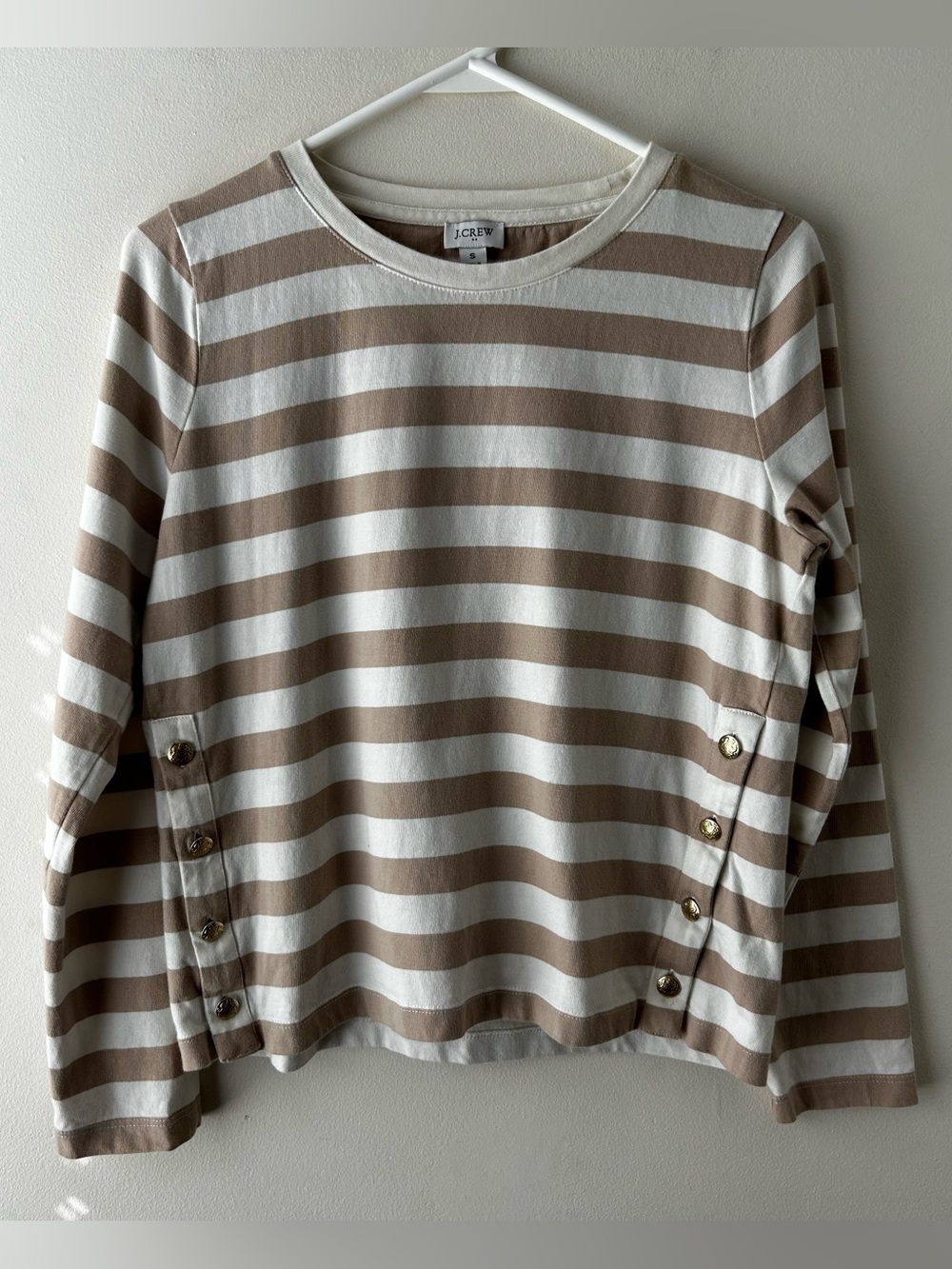 Old Money Minimalist J. Crew Factory Striped Tee Shirt Top Gold Buttons Tan S